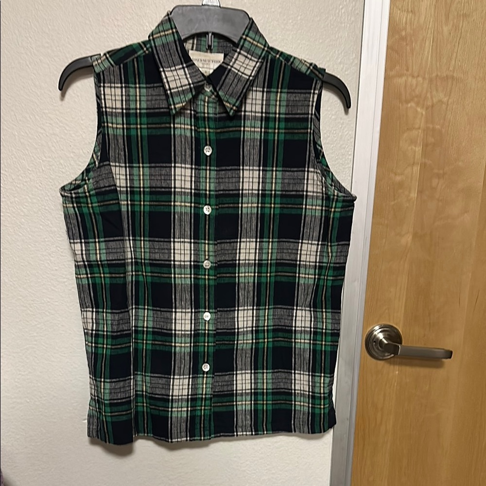 Jones New York Green and Black Plaid Sleeveless Blouse